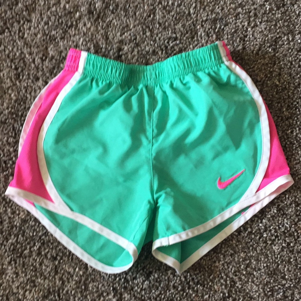 Nike girls shorts